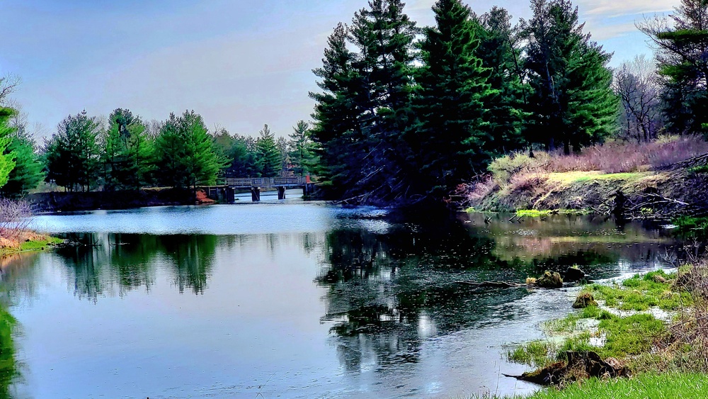 Fort McCoy’s Suukjak Sep Lake continues to be an easily accessible place of beauty at post’s Pine View Recreation Area