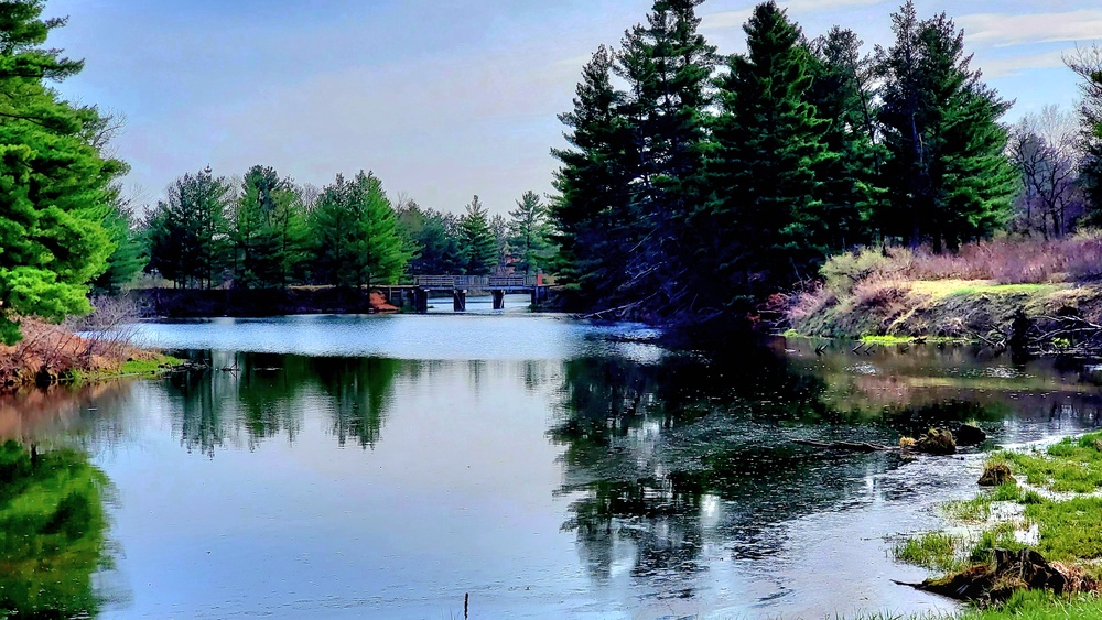 Fort McCoy’s Suukjak Sep Lake continues to be an easily accessible place of beauty at post’s Pine View Recreation Area