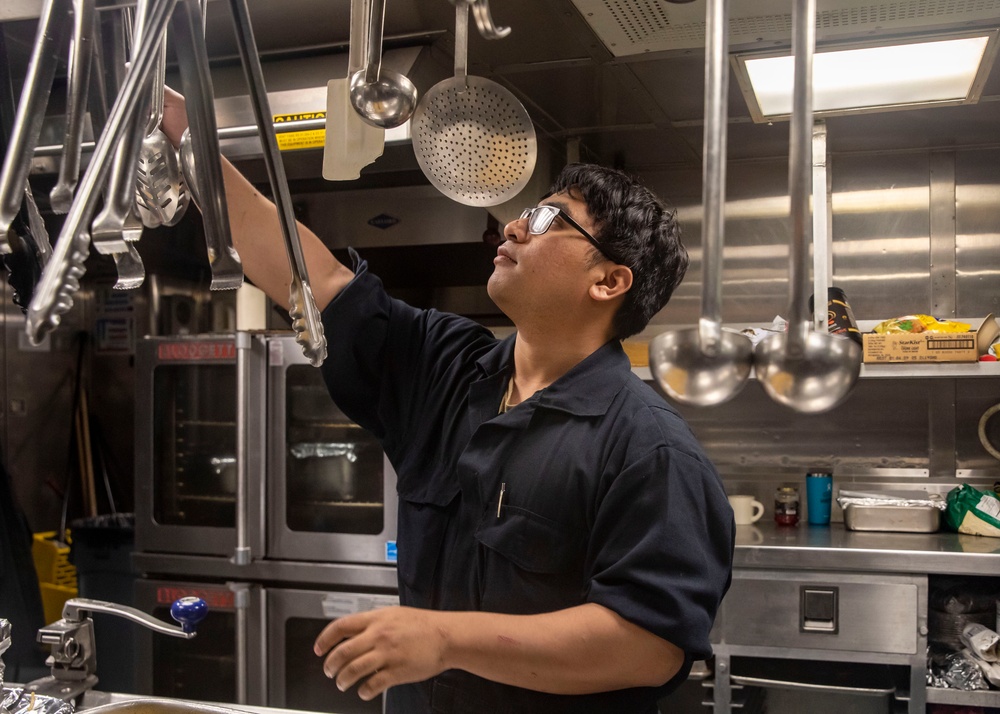 Sailors Work in the Galley Aboard USS John Finn (DDG 113)