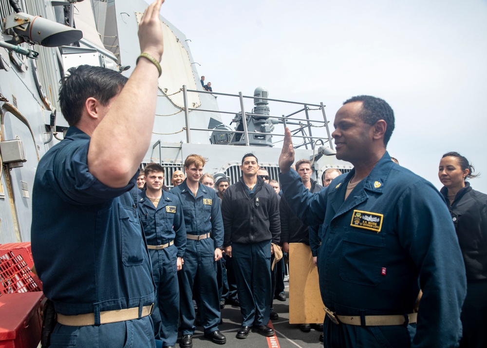 Sailor Re-Enlists Aboard USS John Finn (DDG 113)