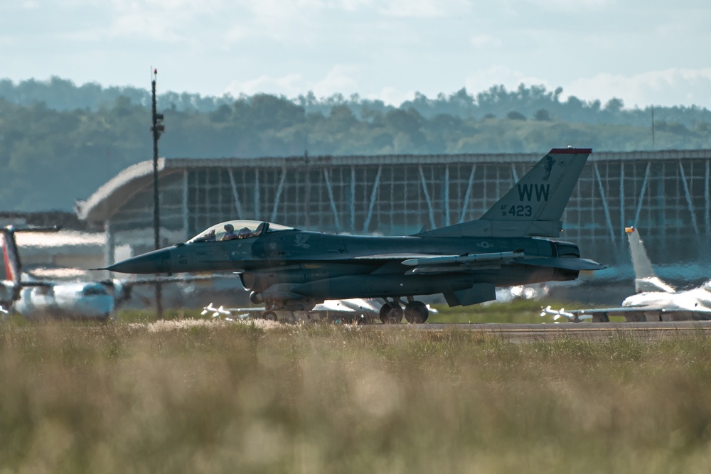 Fighting Falcons Flock to the Philippines