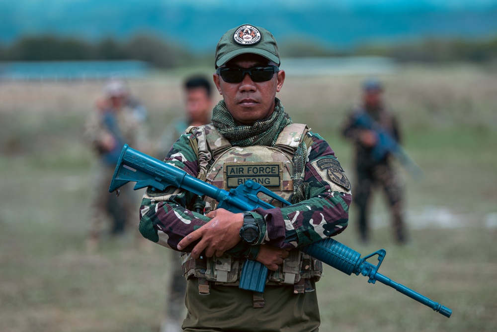 USAF, PAF security forces train during Cope Thunder