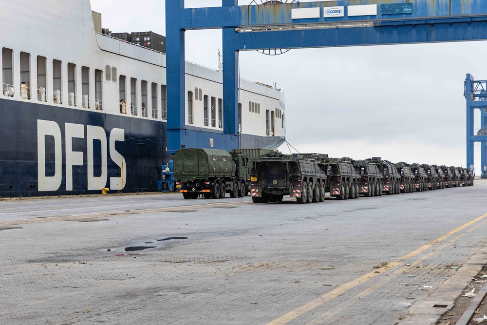 DEU Armored Vehicles Arrive, Sardinia