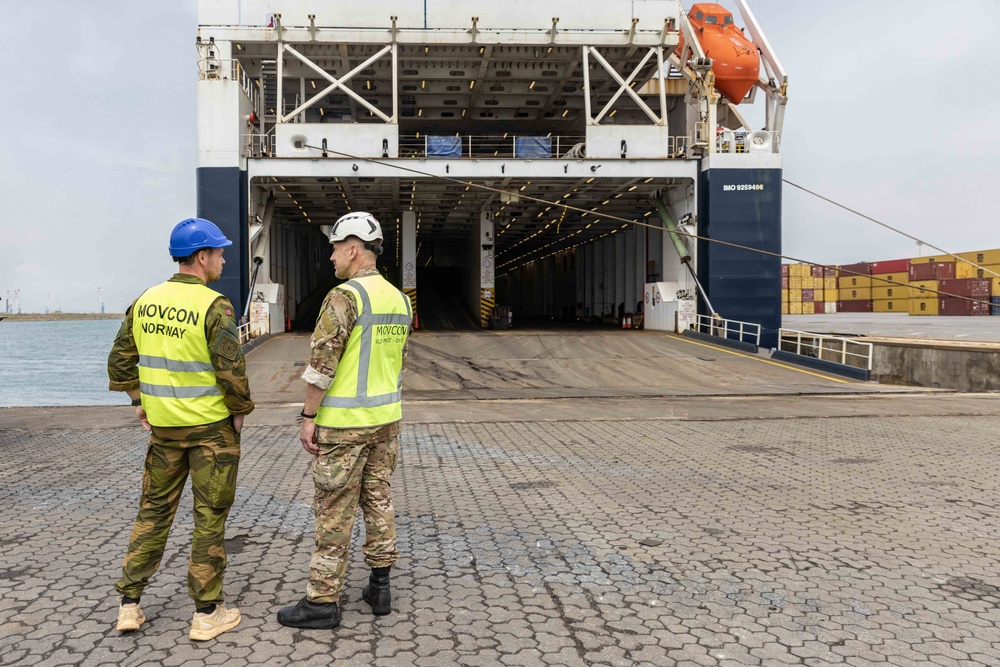 DEU Armored Vehicles Arrive, Sardinia