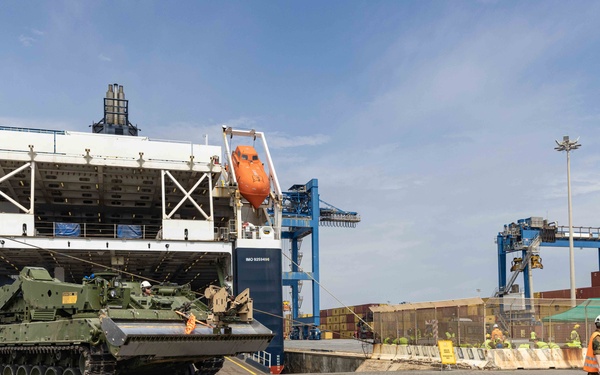 DEU Armored Vehicles Arrive, Sardinia