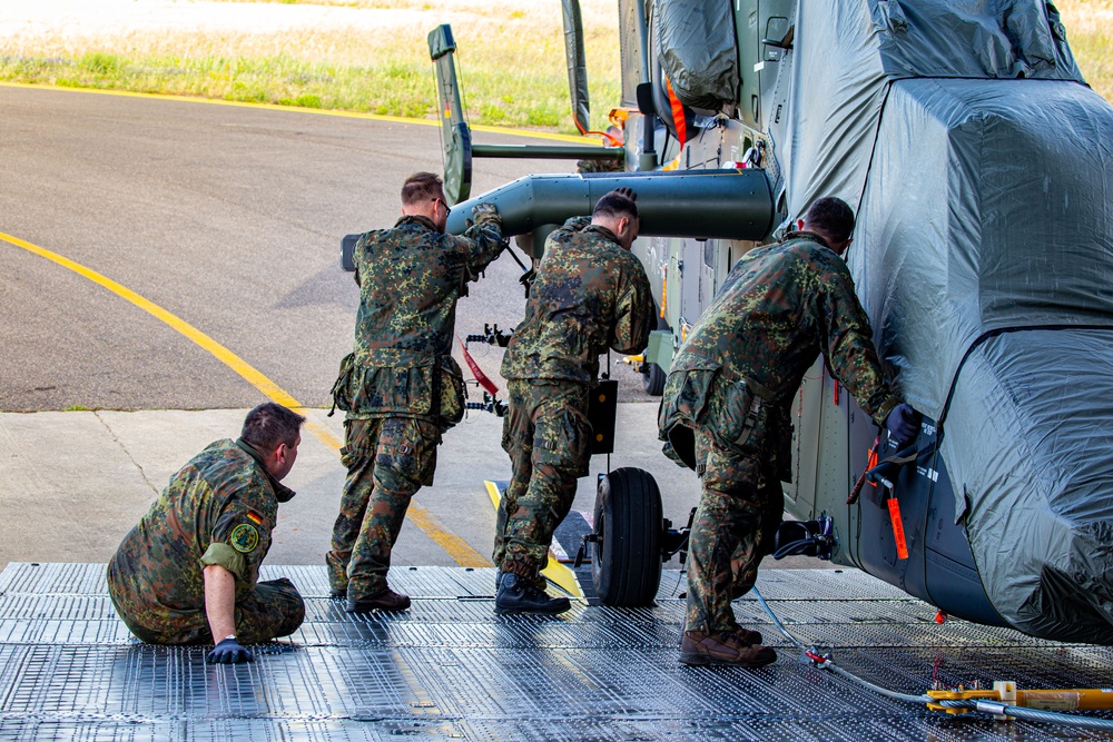 Noble Jump 23: Antonov An-124 Ruslan Delivers German Tiger Attack Helicopters, Sardinia