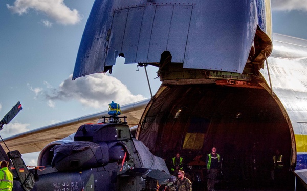 Noble Jump 23: Antonov An-124 Ruslan Delivers German Tiger Attack Helicopters, Sardinia