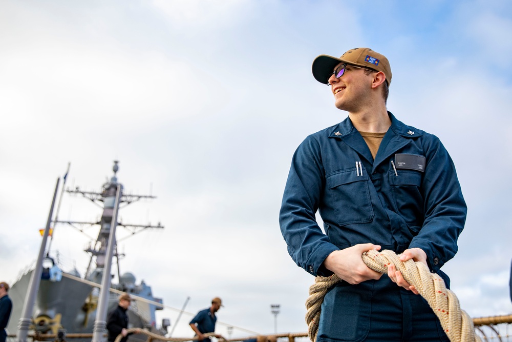 USS Porter Arrives in Rota, Spain