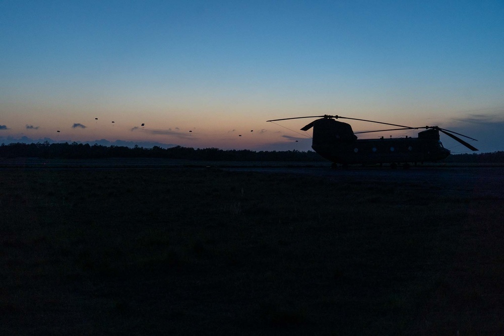 7th Special Forces Group (Airborne) Executes High-Stakes Parachute Jump for Training and Currency Maintenance