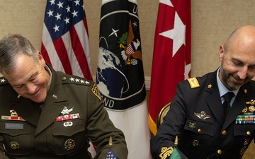 USSPACECOM, Italian Defence General Staff Sign Liaison Officer Agreement