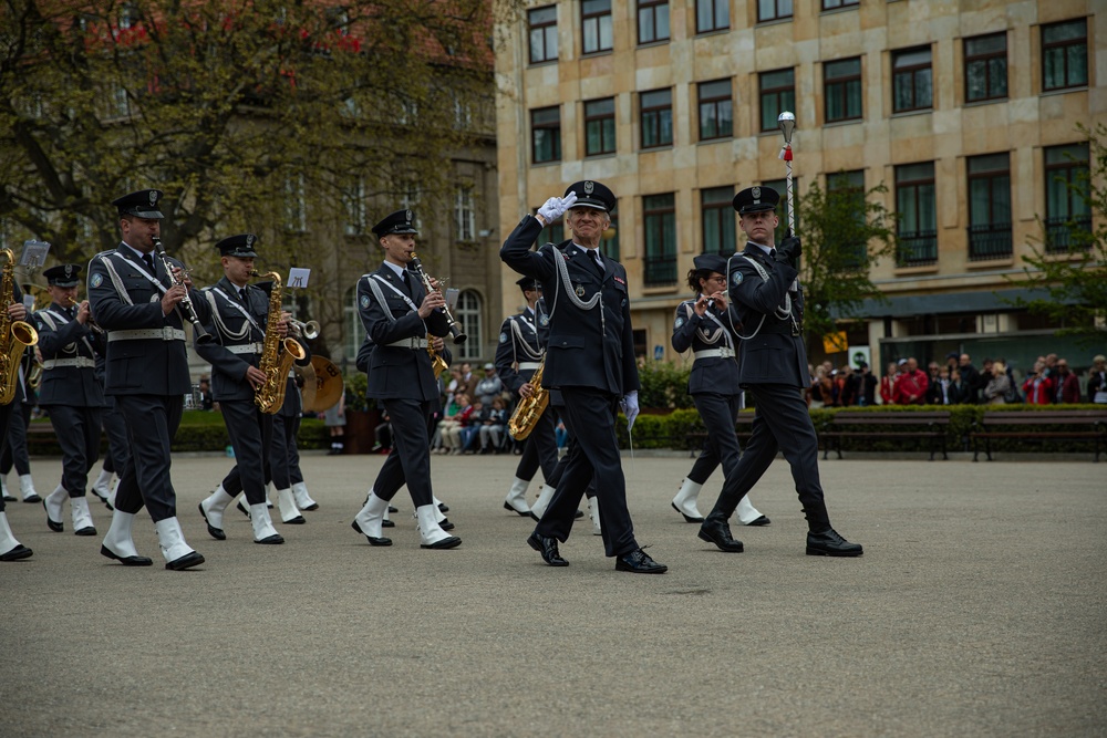 U.S. Army Garrison Poland Leadership Celebrates Polish Constitution Day in Poznan
