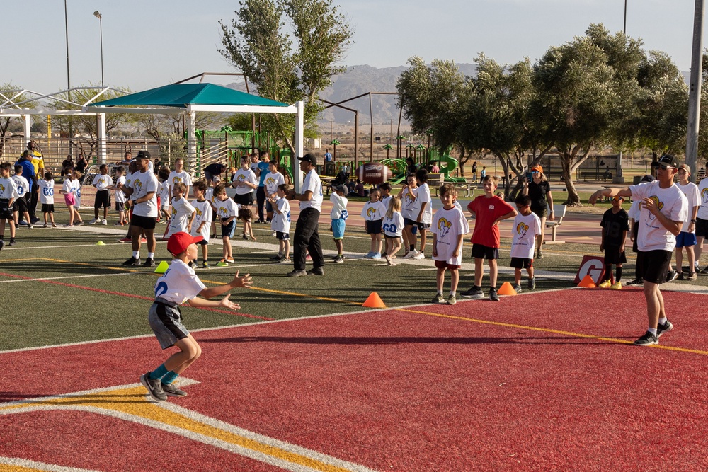 LA Rams coaches host clinic for Combat Center youth