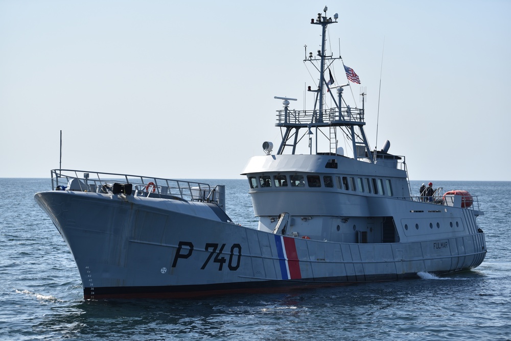CGC William Chadwick training with French Navy