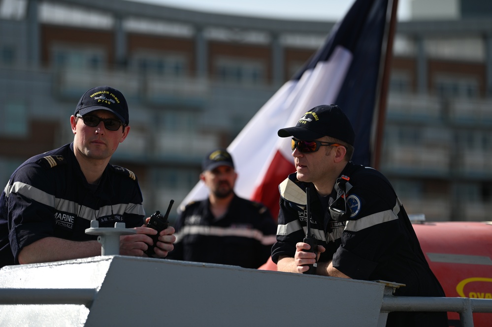 CGC William Chadwick training with French Navy