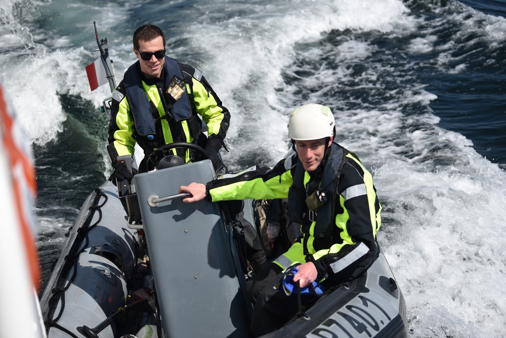 DVIDS - Images - CGC William Chadwick training with French Navy