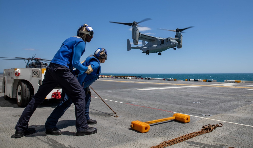 USS Wasp Begins Basic Phase