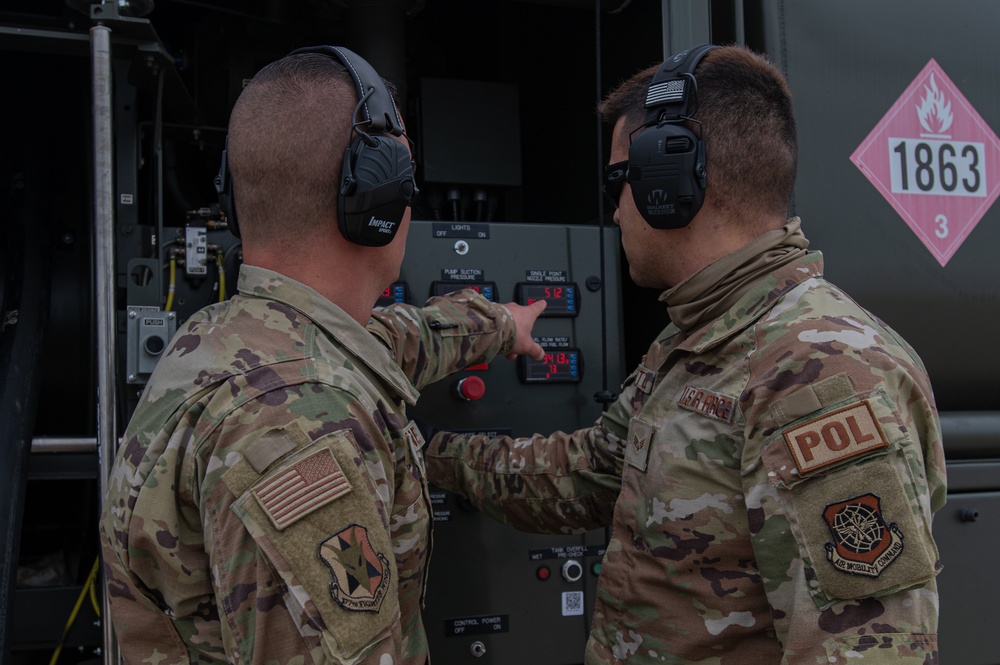 87th LRS Airmen ACE hot-pit training