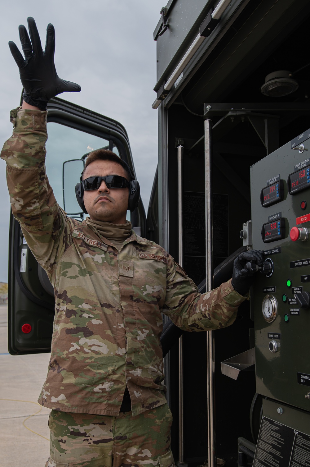 87th LRS Airmen ACE hot-pit training