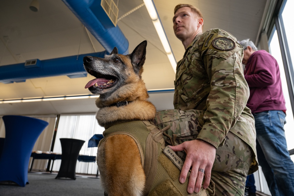 Coast Guard opens K-9 Team Memorial