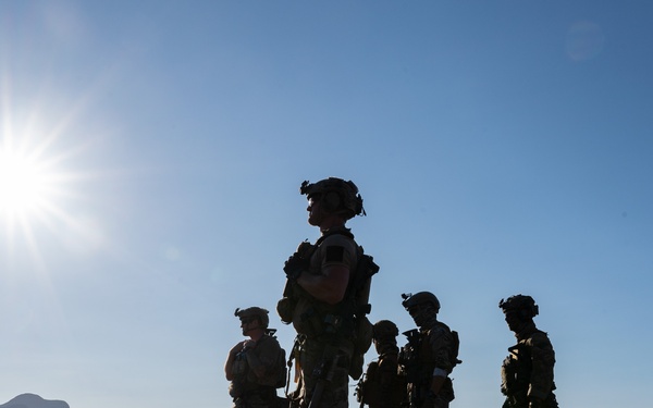 Balikatan 23 | US SEALs, Night Stalkers, Philippine Special Operations conduct fast-rope training