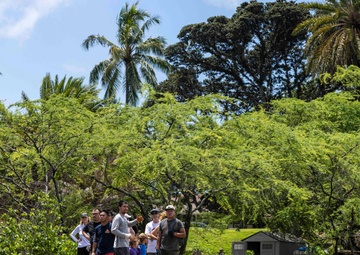 Sailors, Community Volunteer at Loko Pa'aiau Fishpond on Earth Day