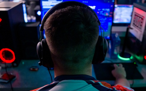 Coast Guard Gaming competes in 2nd annual USO Commanders Cup