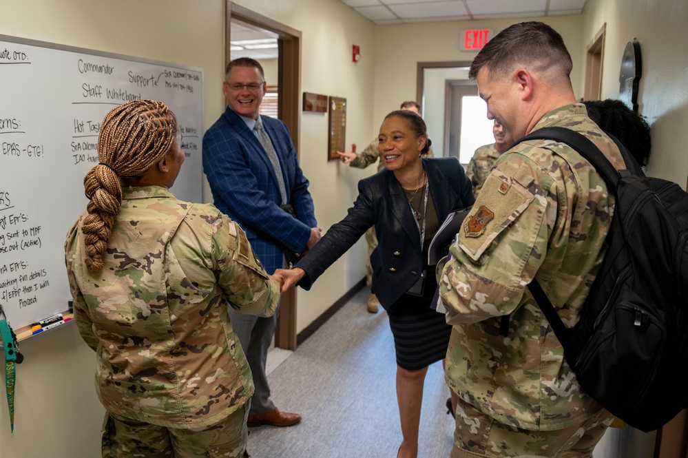 Defense Finance and Accounting Service Director visits Osan Air Base