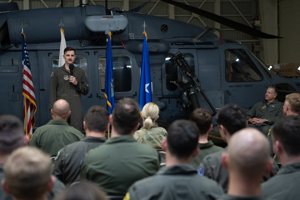 U.S. Air Force Master Sergeant Mathew Hawkins recognized for the Cheney Award