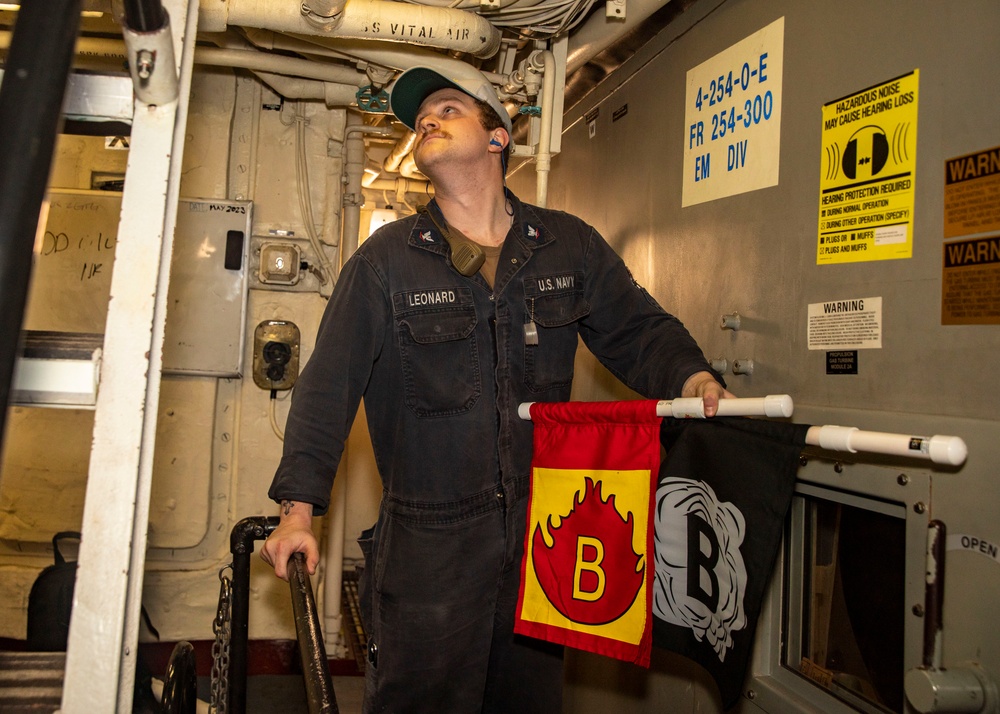 Sailors Conduct Engineering Training Aboard USS John Finn (DDG 113)