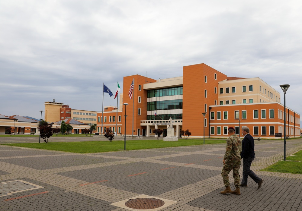 Congressional visit to SETAF-AF