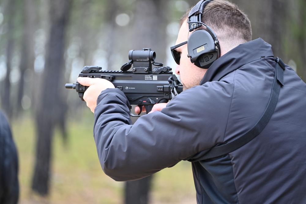 FORT DIX-RANGE 33 733MP HHD Train with the APC9K small submachine gun. May 3rd 2023