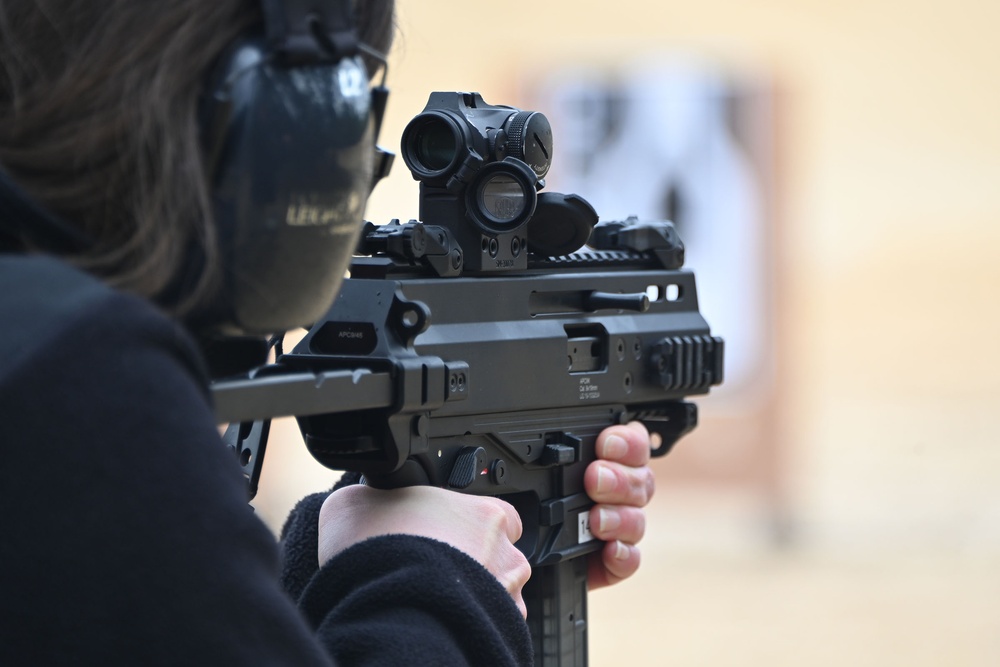 FORT DIX-RANGE 33 733MP HHD Train with the APC9K small submachine gun. May 3rd 2023