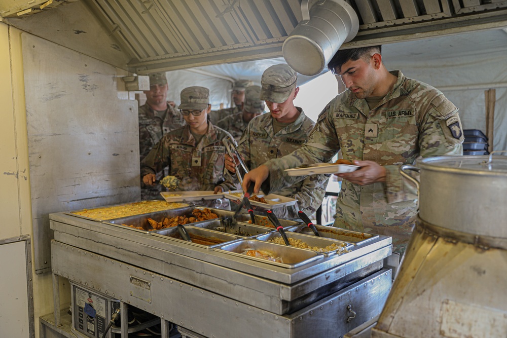 Culinary Specialists Provide Meals for Training Soldiers in Romania