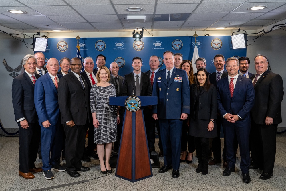 NASCAR/Charlette Motor Speedway/Coca-Cola leaders meet with Senior Defense Leadership