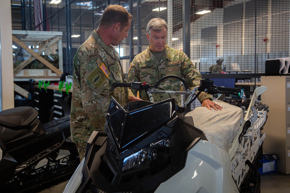 General Bryan P. Fenton visits 10th Special Forces Group (Airborne)