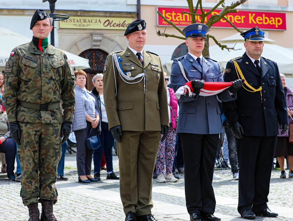 4ID Celebrates Flag Day with Poland in Bolesławiec