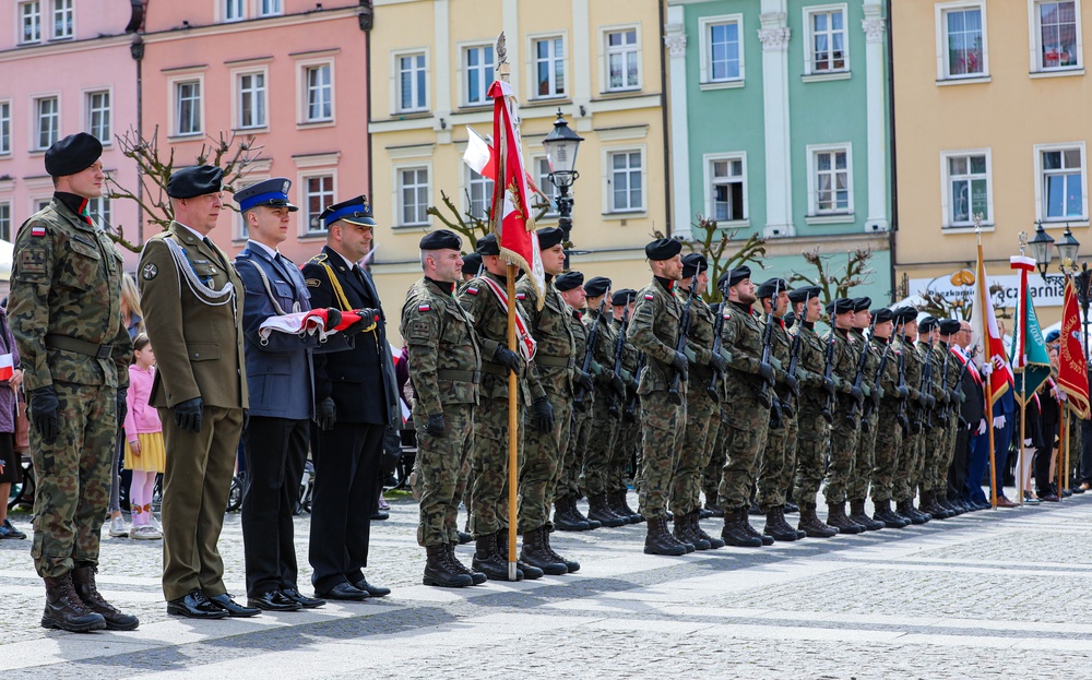 4ID Celebrates Flag Day with Poland in Bolesławiec