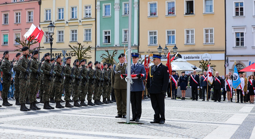 4ID Celebrates Flag Day with Poland in Bolesławiec