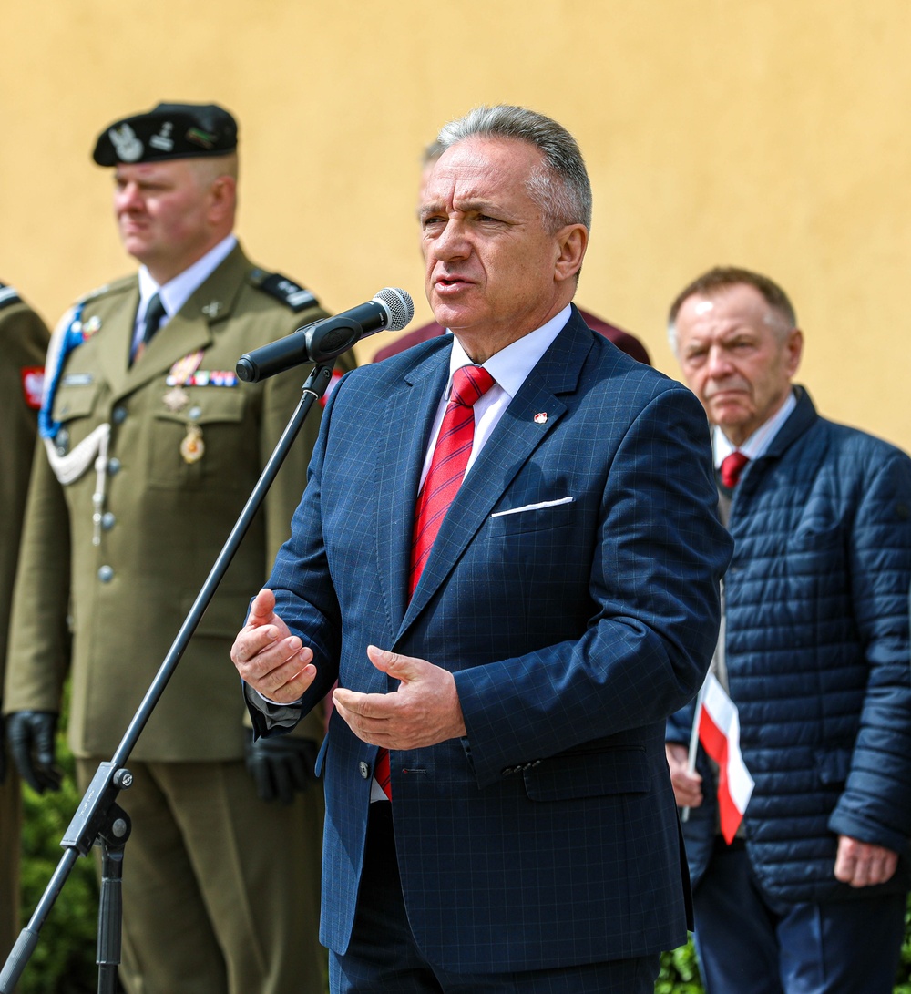 4ID Celebrates Flag Day with Poland in Bolesławiec