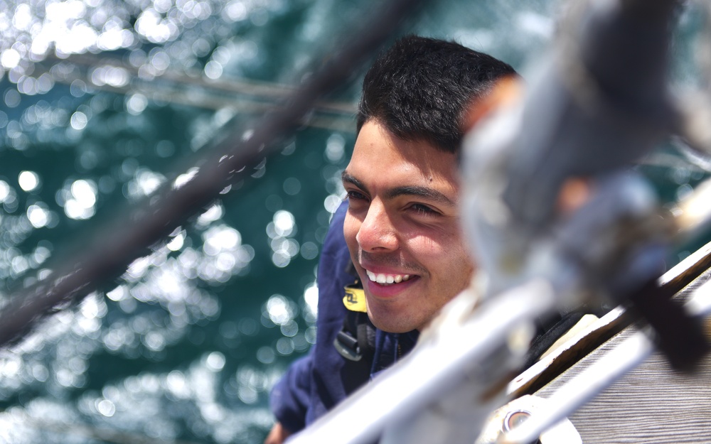 USCGC crew members receive climbing aloft training