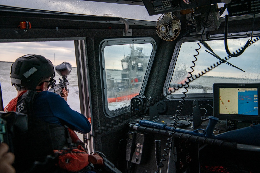 Coast Guard Station South Padre Island conducts non-compliant vessel training