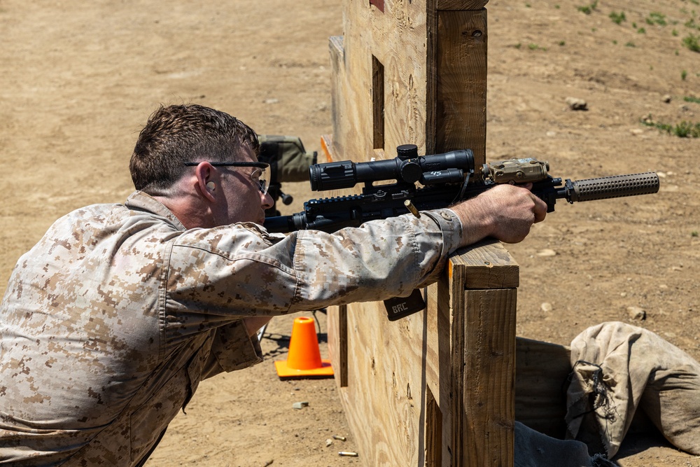 Marines and Veterans take on 14th Annual Recon Challenge