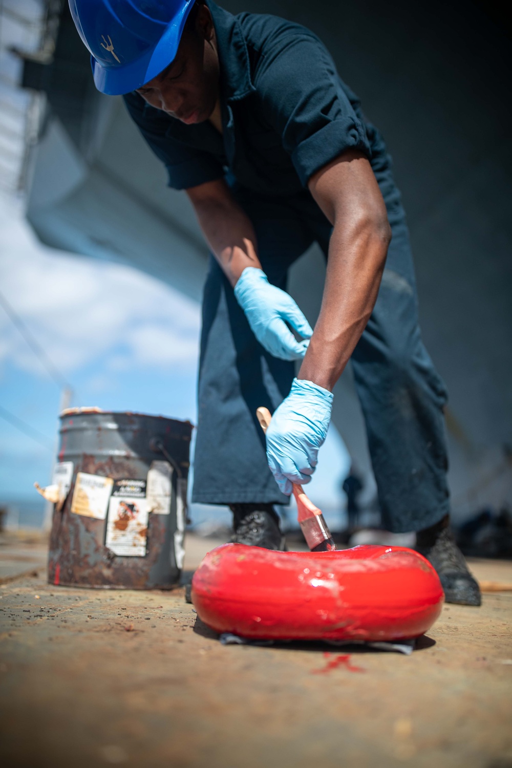 Tripoli Sailors Paint Anchor and Chain During Ongoing SRA