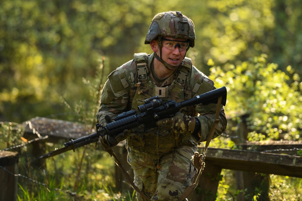 1-91 CAV, 173rd Airborne Brigade at Bayonet Assault Course