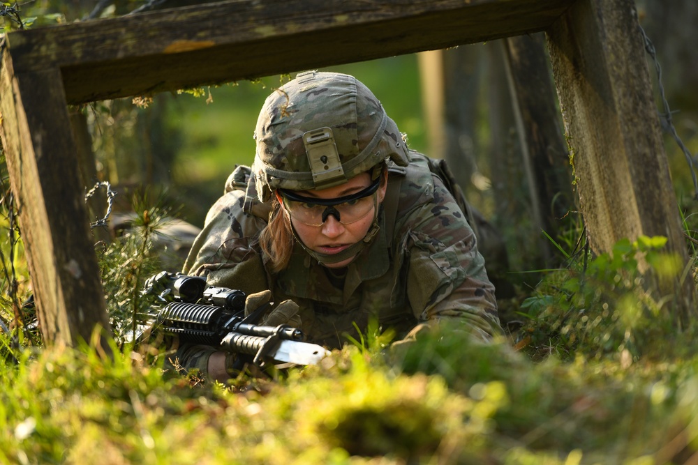 1-91 CAV, 173rd Airborne Brigade at Bayonet Assault Course