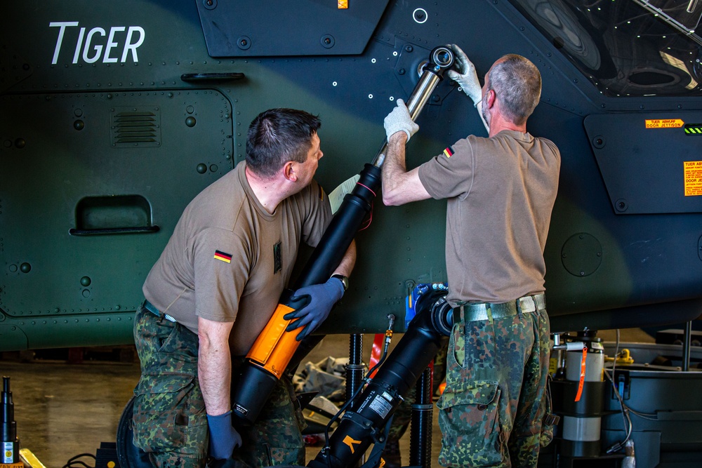 Noble Jump 23: Tiger Attack Helicopter Assembly