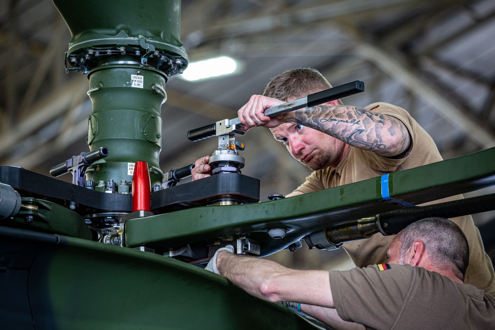 Noble Jump 23: Tiger Attack Helicopter Assembly