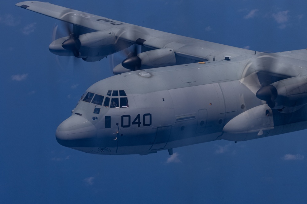 VMGR-252 conducts a formation flight during Emerald Warrior 23 FTX