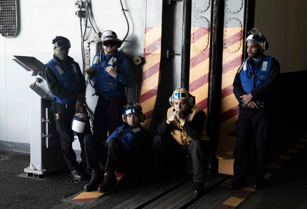 USS Wasp Begins Basic Phase