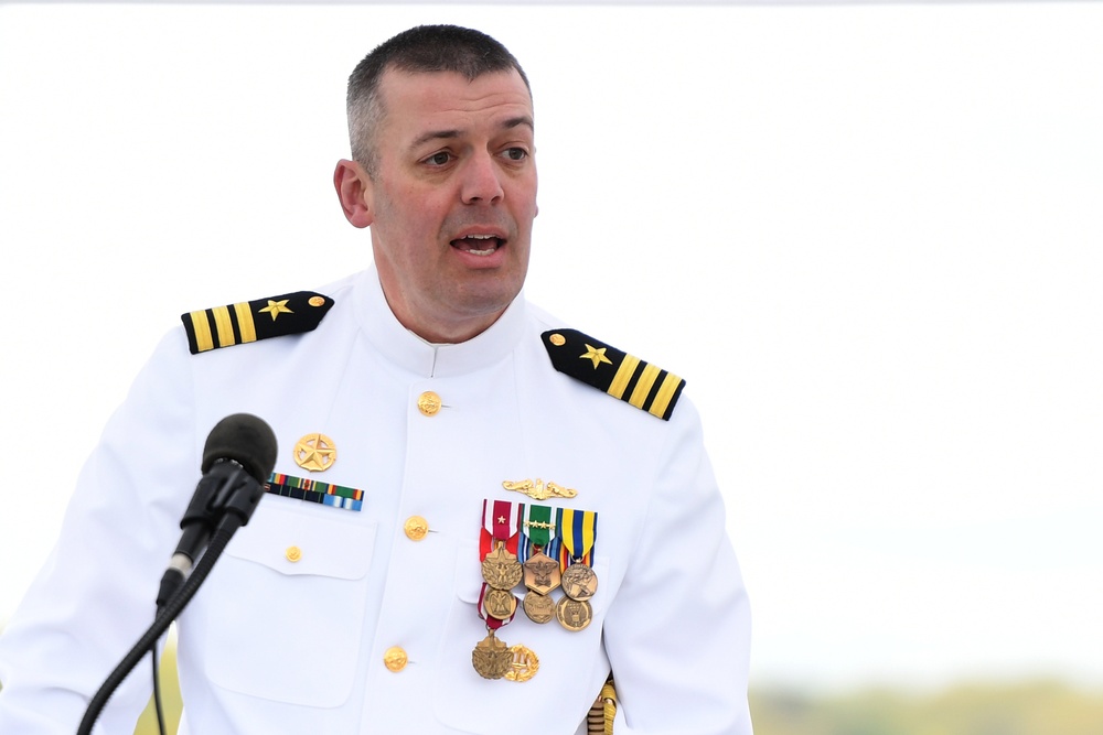 USS California holds a change-of-command ceremony